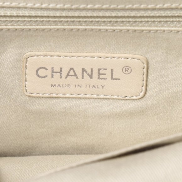 Authentic CHANEL Glazed Goatskin Double Contrast Stitch Large Tote Brown - Picture 8 of 13